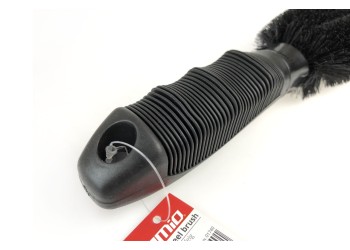 Amio - ΒΟΥΡΤΣΑ ΚΑΘΑΡΙΣΜΟΥ ΖΑΝΤΩΝ ΜΕ ΑΝΤΙΟΛΙΣΘΗΤΙΚΗ ΛΑΒΗ ΧΕΙΡΟΣ 26cm BRUSH-01 - 1 ΤΕΜ. (01740/AM)