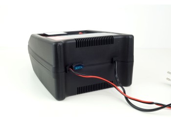 Amio - ΦΟΡΤΙΣΤΗΣ ΜΠΑΤΑΡΙΑΣ 12V 12A - 1 τεμ. (02089/AM)