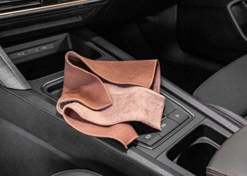 Amio - ΠΑΝΑΚΙ ΚΑΘΑΡΙΣΜΟΥ ΕΣΩΤΕΡΙΚΟΥ ΧΩΡΟΥ ΜΙΚΡΟΦΙΜΠΡΑ 30x30cm 500gr/m2 - 1 τεμ (03982/AM)