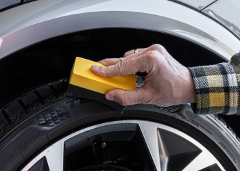 Amio - ΣΦΟΥΓΓΑΡΙΑ ΓΥΑΛΙΣΜΑΤΟΣ ΕΛΑΣΤΙΚΩΝ - 2 ΤΕΜ. (04018/AM)