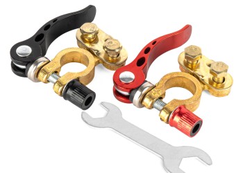 Amio - ΠΟΛΟΙ ΜΠΑΤΑΡΙΑΣ / ΑΚΡΟΔΕΚΤΕΣ 12V 40A ΜΕ ΣΦΙΓΚΤΗΡΕΣ & ΚΛΕΙΔΙ - 2 ΤΕΜ. (04059/AM)