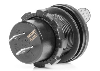 Amio - ΠΡΙΖΑ ΜΕ 2 ΘΥΡΕΣ USB-C ΚΑΙ ΨΗΦΙΑΚΟ ΒΟΛΤΟΜΕΤΡΟ ΜΕ ΚΑΠΑΚΙ 12/24V ΑΔΙΑΒΡΟΧΗ ΜΕ ΚΟΚΚΙΝΗ LED ΕΝΔΕΙΞΗ ΜΑΥΡΗ - 1 Τεμ. (04225/AM)