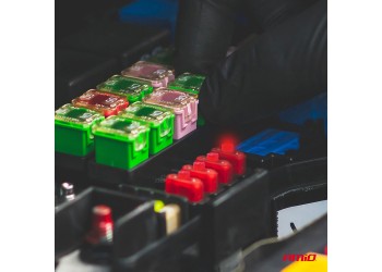 Amio - ΑΣΦΑΛΕΙΕΣ STANDARD BLADE (ΜΑΧΑΙΡΩΤΕΣ) & ΕΡΓΑΛΕΙΟ ΑΦΑΙΡΕΣΗΣ ΚΑΡΤΕΛΑ (5A/10A/15A/ 20A/25A) 10ΤΕΜ. (04341/AM)