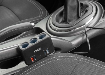 Amio - ΑΝΤΑΠΤΟΡΑΣ ΑΝΑΠΤΗΡΑ 12/24V 120W ΨΗΦΙΑΚΟΣ ΜΑΥΡΟΣ/3 ΘΕΣΕΙΣ/2xUSB-A + 1xUSB-C QC 4.0 ΜΕ ΚΑΛΩΔΙΟ 80cm - 1 Τεμ. (04366/AM)