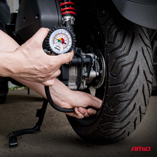 Amio - Επαγγελματικό μηχανικό μανόμετρο πίεσης ελαστικών 12 bar με εύκαμπτο σωλήνα 30cm Αναλογικό - 1 τεμ. (04468/AM)