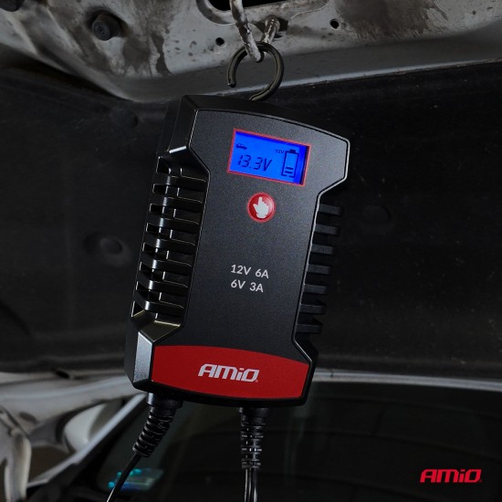 Amio - Φορτιστής Μπαταρίας Ψηφιακός PRO AGM GEL LiFePo4 (LFP) τάση λειτουργίας 6/12V ένταση ρεύματος 6A με γάντζο για Επιβατικά Αυτοκίνητα και Μοτοσυκλέτες - 1 τεμ. (04532/AM)