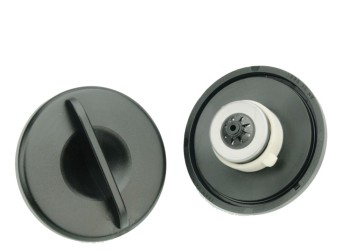 ΤΑΠΑ ΠΕΤΡΕΛΑΙΟΥ ΜΕ ΚΛΕΙΔΙ ΓΙΑ LAMBORGHINI /CARRARO /AUSA /BCS /FERRARI /DEUTZ  FARMA - 1 τεμ.