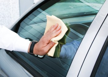 ΓΝΗΣΙΟ ΔΕΡΜΑ ΣΑΜΟΥΑ (CHAMOIS) ΑΠΟ ΦΥΣΙΚΟ 100% ΔΕΡΜΑ ΠΡΟΒΑΤΟΥ 40x62cm (ΠΕΤΣΙ)