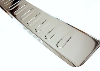 TRIM ΜΑΡΚΕ ΠΟΡΤ ΜΠΑΓΚΑΖ ΧΡΩΜΙΟ ΜΕΤΑΛΛΙΚΟ S-DIZAYN ΓΙΑ DACIA DUSTER 2018+ - 1 TEM.