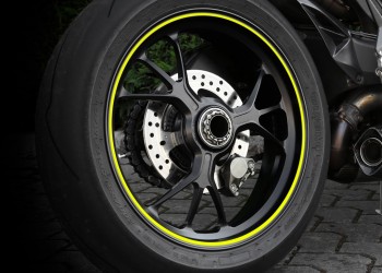 ΔΙΑΚΟΣΜΗΤΙΚΗ ΤΑΙΝΙΑ ΓΙΑ ΖΑΝΤΕΣ MΗΧΑΝΗΣ/ ΑΥΤΟΚΙΝΗΤΟΥ ΦΩΣΦΟΡΙΖΕ ΚΙΤΡΙΝΟ  (7mm x 6m) RACING FLUO COLORS