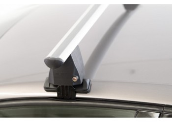 KIT ΜΕ ΜΠΑΡΕΣ ΟΡΟΦΗΣ ΓΙΑ TOYOTA YARIS CROSS XP210 5D 2020+ ΑΛΟΥΜΙΝΙΟΥ DELTA SILVER MENABO (12510/MB-DLKIT76G)