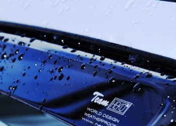 ΑΝΕΜΟΘΡΑΥΣΤΕΣ ΓΙΑ DACIA DUSTER 5D 2024+ ΣΕΤ ΑΥΤΟΚΙΝΗΤΟΥ ΑΠΟ ΕΥΚΑΜΠΤΟ ΦΙΜΕ ΠΛΑΣΤΙΚΟ HEKO - 4 ΤΕΜ