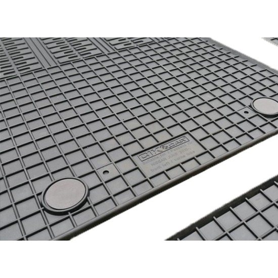 Cik - ΜΑΡΚΕ ΠΑΤΑΚΙΑ ΣΕ ΣΚΑΦΗ ΛΑΣΤΙΧΟ ΓΙΑ NISSAN JUKE 2010-2019 ΣΕ ΜΑΥΡΟ ΧΡΩΜΑ ΜΕ ΚΟΥΜΠΩΜΑΤΑ - 4 ΤΕΜ. (RM.NI.0004/CK)