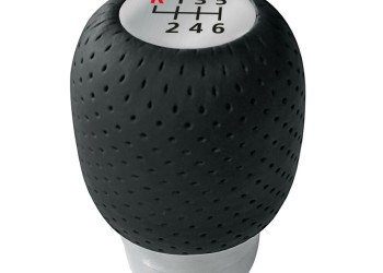 ΠΟΜΟΛΟ ΤΑΧΥΤΗΤΩΝ FORMULA GEAR 1 ΔΕΡΜΑΤΙΝΟ ΜΑΥΡΟ ΜΕ 2 ΑΥΤΟΚΟΛΛΗΤΑ ΕΝΔΕΙΞΗΣ ΤΑΧΥΤΗΤΩΝ 32mm (FIAT+OPEL)