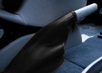 ΦΟΥΣΚΑ ΧΕΙΡΟΦΡΕΝΟΥ 31 cm ΜΕ ΚΟΡΔΟΝΙ (ΜΑΥΡΟ/ΔΕΡΜΑΤΙΝΗ)