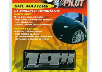 ΑΥΤΟΚΟΛΛΗΤΟ ΤΡΙΣΔΙΑΣΤΑΤΟ ΣΗΜΑ ΧΡΩΜΙΟΥ 19 ΙΝΤΣΕΣ ΤΡΟΧΩΝ ΑΔΙΑΒΡΟΧΟ LAMPA