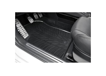 ΜΑΡΚΕ ΠΑΤΑΚΙΑ ΣΕ ΣΚΑΦΗ ΛΑΣΤΙΧΟ ΓΙΑ ALFA ROMEO GIULIETTA 04/2010-2021 SUMISURA ΣΕ ΜΑΥΡΟ ΧΡΩΜΑ ME ΚΟΥΜΠΩΜΑΤΑ LAMPA - 4 ΤΕΜ.