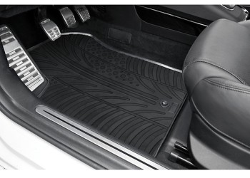 ΜΑΡΚΕ ΠΑΤΑΚΙΑ ΣΕ ΣΚΑΦΗ ΛΑΣΤΙΧΟ ΓΙΑ ALFA ROMEO GIULIETTA 04/2010-2021 SUMISURA ΣΕ ΜΑΥΡΟ ΧΡΩΜΑ ME ΚΟΥΜΠΩΜΑΤΑ LAMPA - 4 ΤΕΜ.