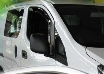 ΑΝΕΜΟΘΡΑΥΣΤΕΣ ΓΙΑ NISSAN NV200 2D 2009+ ΖΕΥΓΑΡΙ ΑΠΟ ΕΥΚΑΜΠΤΟ ΦΙΜΕ ΠΛΑΣΤΙΚΟ HEKO - 2 ΤΕΜ.