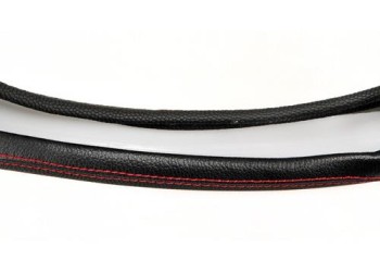 Lampa Κάλυμμα Τιμονιού Αυτοκινήτου GT-Sport Premium 35-37εκ. Άοσμο λαβές με δερματίνη αντοχής Συνθετικό Μαύρο με Κόκκινη Ραφή 1-τεμ. (L3313.2)