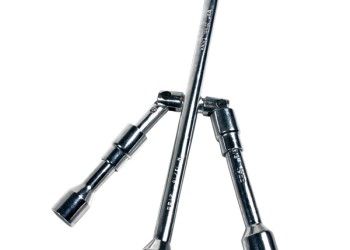 ΣΠΑΣΤΟΣ ΣΤΑΥΡΟΣ ΓΙΑ ΜΠΟΥΛΟΝΙΑ