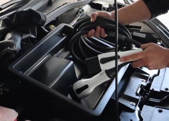 ΑΠΟΘΗΚΕΥΤΙΚΟΣ ΧΩΡΟΣ ΜΗΧΑΝΗΣ FRUNK ΗΛΕΚΤΡΙΚΩΝ ΙΧ ΓΙΑ MG MG4 2023+ RATI - 1 ΤΕΜ.