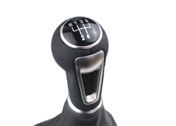 ΠΟΜΟΛΟ ΤΑΧΥΤΗΤΩΝ ΜΕ ΕΝΔΕΙΞΗ 5 ΤΑΧΥΤΗΤΩΝ ΓΙΑ SEAT LEON II 2005-2012 - 1 τεμ.